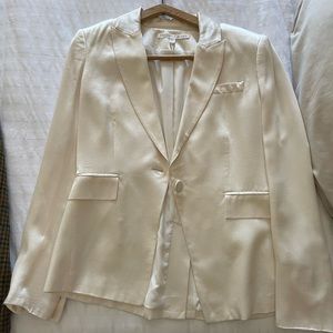 Veronica Beard Ivory Blazer Size 6! BEAUTIFUL CONDITION WORN ONCE!